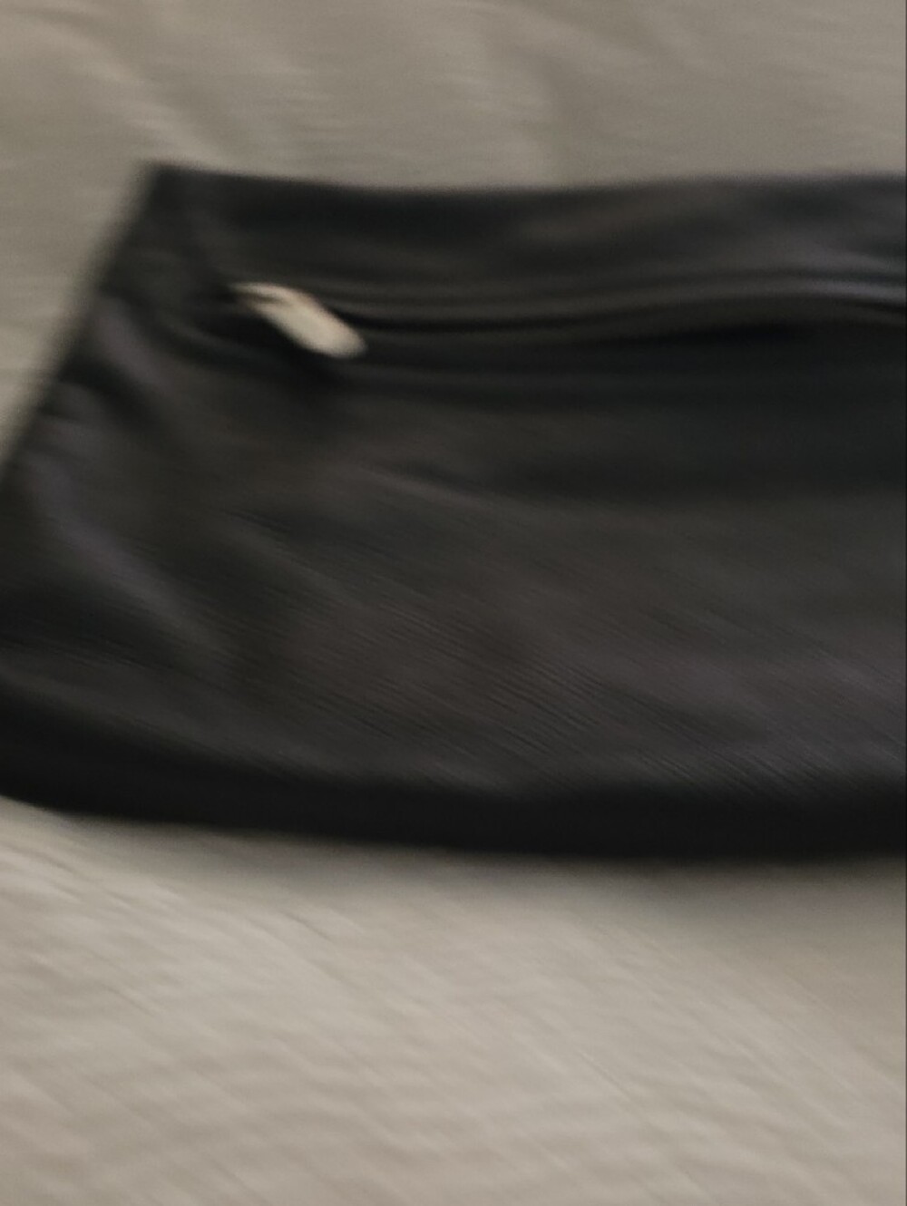Marc by Marc Jacobs Black Leather Messenger Clutch with Front Zip - Picture 7 of 10